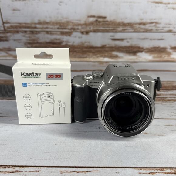 Panasonic Lumix DMC-FZ20 Silver 12x Zoom – Tested w/ Battery & Charger - Picture 1 of 6